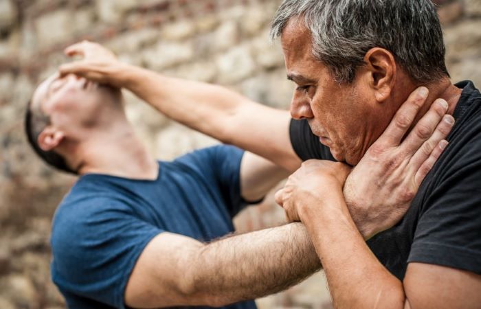 how to beat a simple assault charge, Build a defense strategy against a simple assault charge.