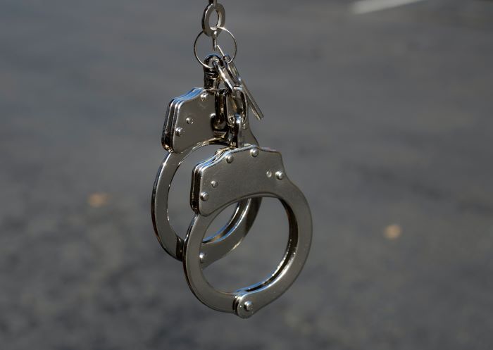 How to Beat a Simple Assault Charge, An aggravated assault charge has a more severe punishment.